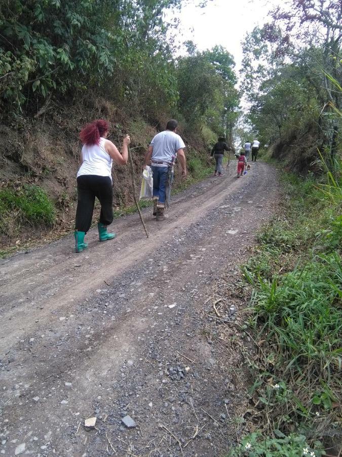 Casa Finca El Girasol Villa Guayabal de Siquima Bagian luar foto