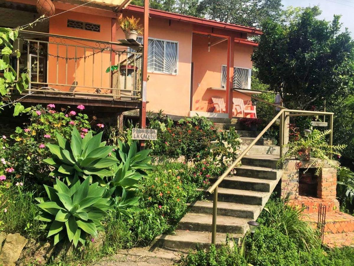 Casa Finca El Girasol Villa Guayabal de Siquima Bagian luar foto